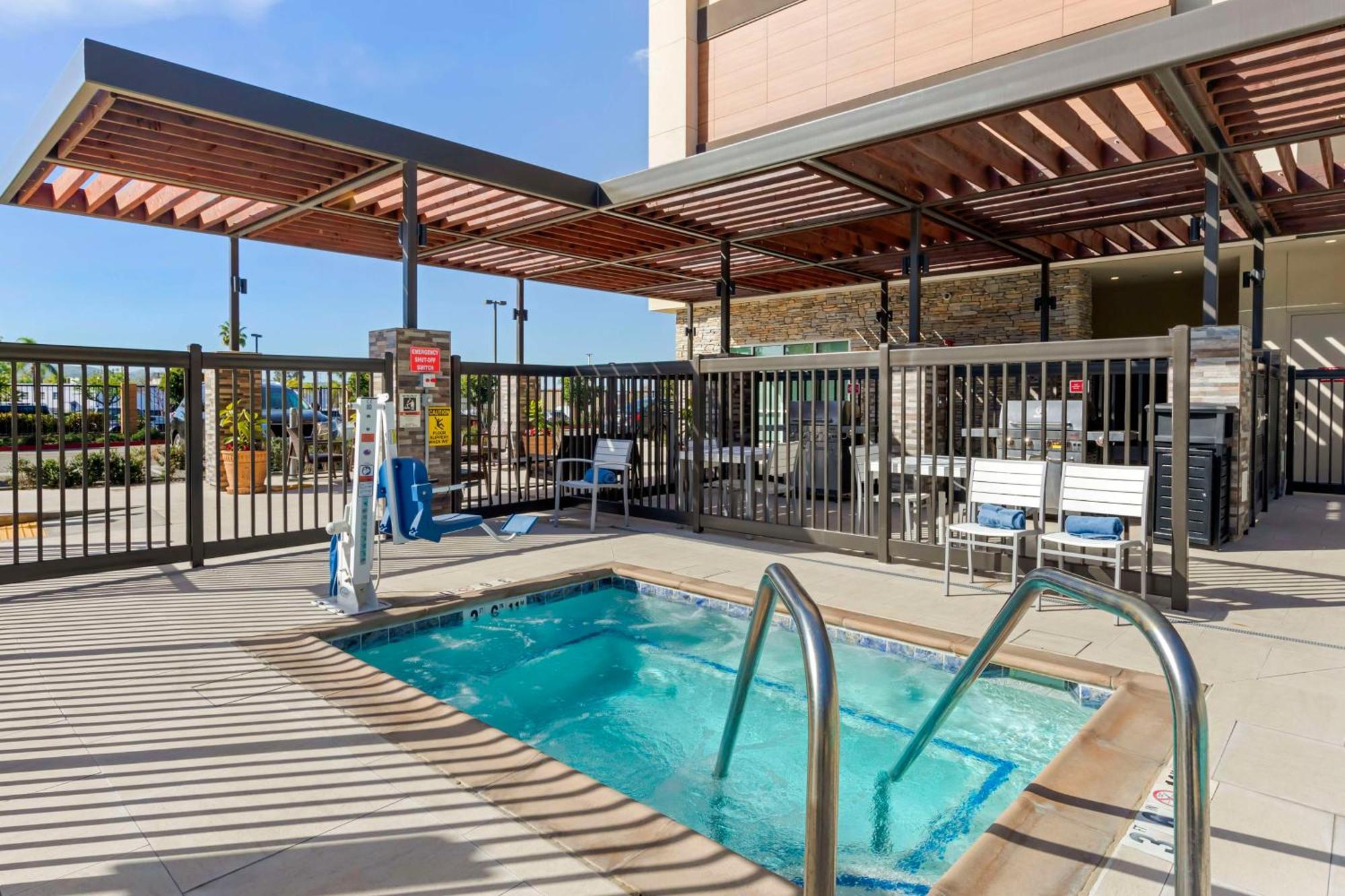 Home2 Suites By Hilton Redlands Exteriör bild