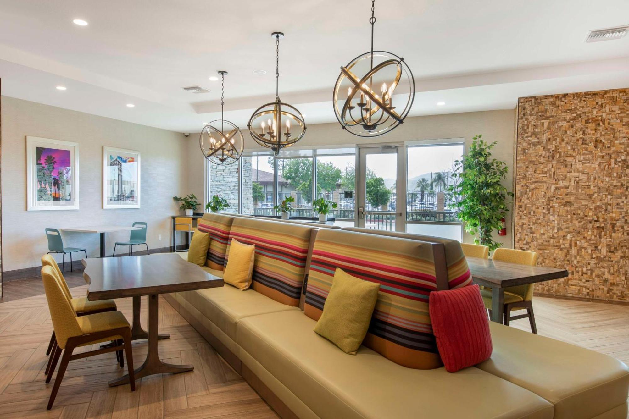 Home2 Suites By Hilton Redlands Exteriör bild